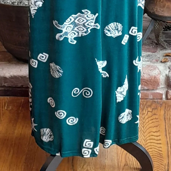 Emerald Green Dress - Picture 3 of 8